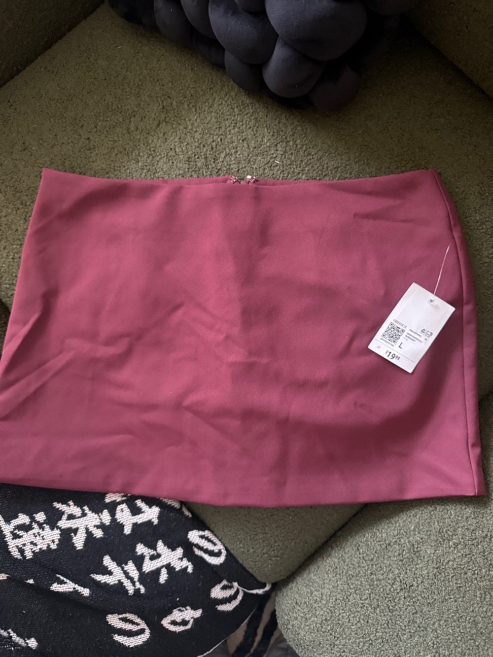 Women’s burgundy Straight Mini Skirt